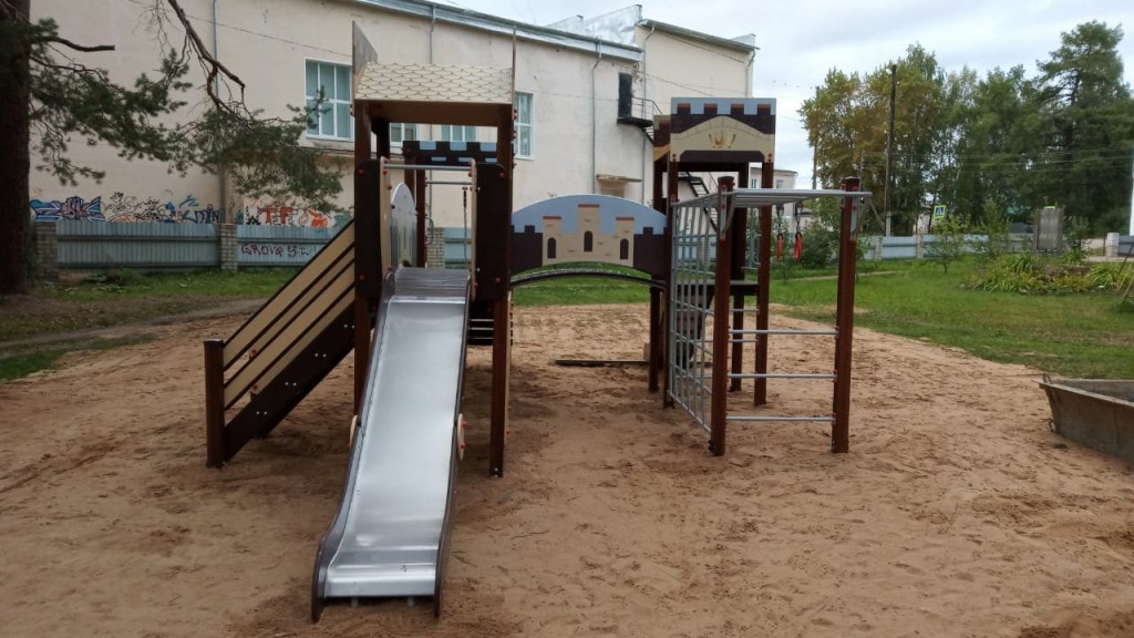 Доставка и установка металлических детских площадок в Ижевске